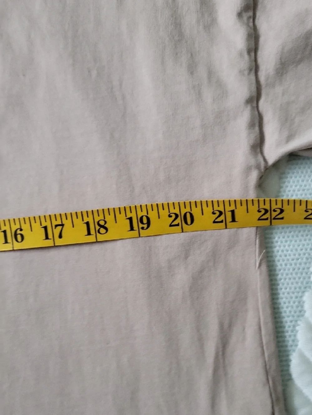 Zara Boxy Short Sleeve Tee in Taupe - Picture 5 of 5